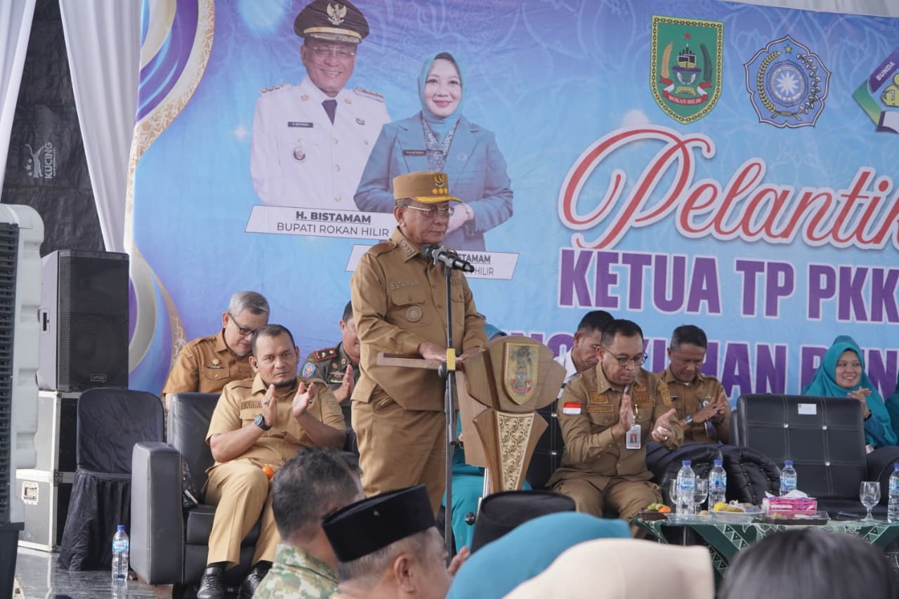 Bupati Rohil Saksikan Pelantikan Ketua TP PKK dan Pengukuhan Bunda PAUD Kecamatan Balai Jaya